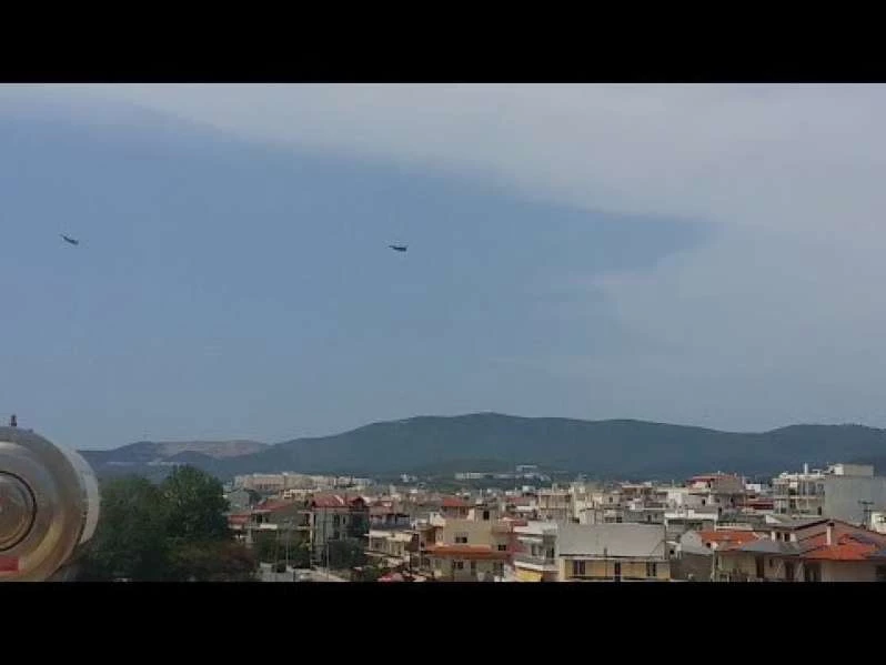 Όταν ένα Ελληνικό και ένα Τουρκικό F16 έκαναν χαμηλές πτήσεις πάνω απ΄την Αλεξανδρούπολη (βίντεο)